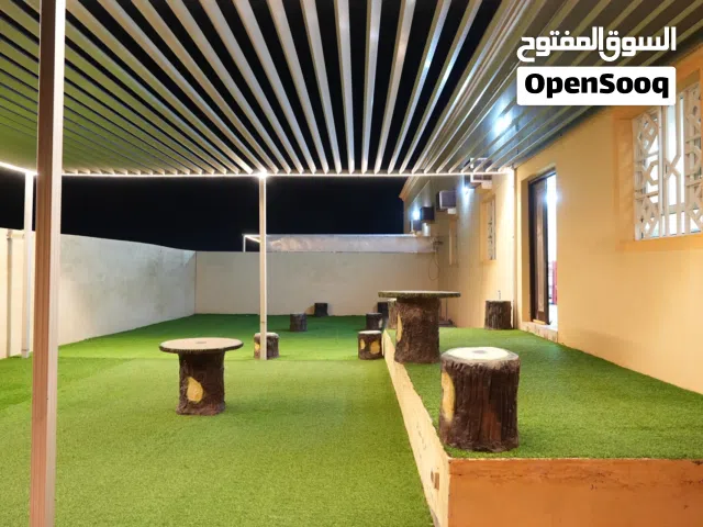 للإيجار اليومي استراحات عددٍ اثنين فالاشخرة  منفصلات بموقع جدا ممتاز وخصوصيه تامه مناسبة للعوايل