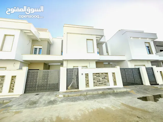 300m2 4 Bedrooms Townhouse for Sale in Tripoli Al-Serraj