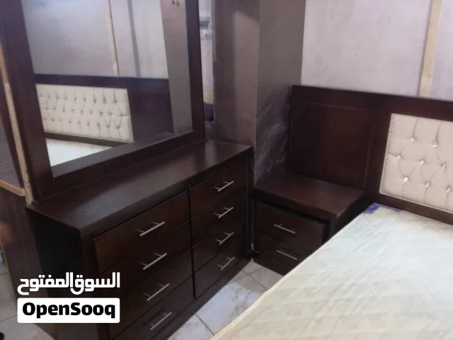 غرفه نوم بدون الفرشة