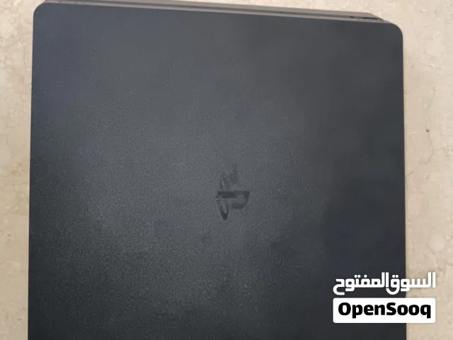 بلاستيشن 4 بحاله جيده