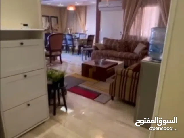 185 m2 3 Bedrooms Apartments for Sale in Cairo Fifth Settlement