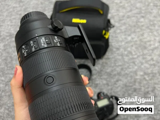 عدسة زوم فول فريم 70/200جديدة غير مستخدمة نهائياً بسعر 1500$ (15 ورقة)