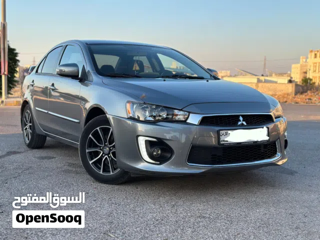 2017 ميتسوبيشي لانسر Standard