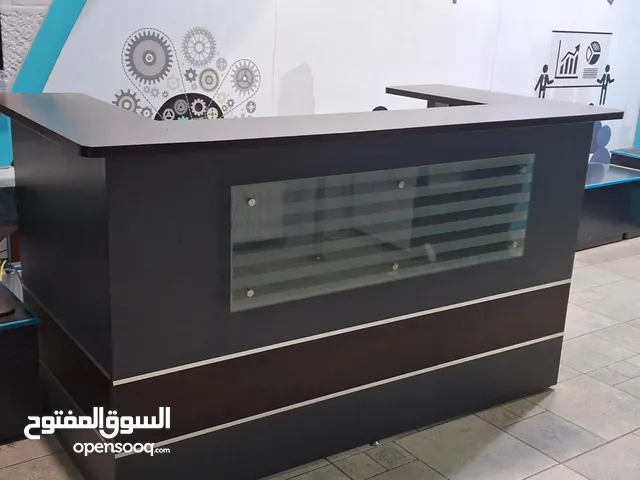 فرصة نادرة لأصحاب المكاتب والشركات الناشئة! أثاث مكتبي متكامل ومستعمل بحالة ممتازة – للبيع بسعر مميز