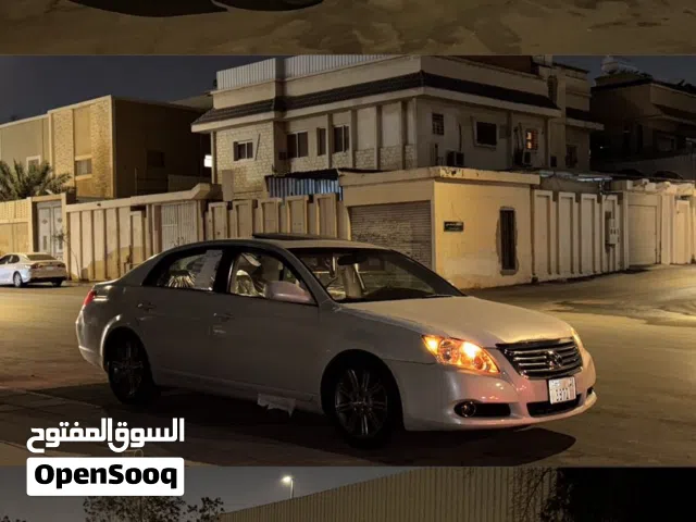 2005 تويوتا افالون XLE