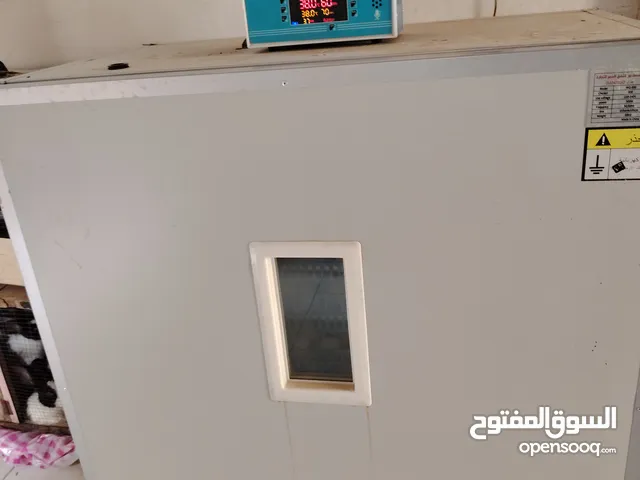 فقاسه اتوماتيك الشفق الاحمرللبيع