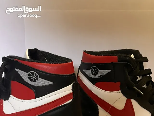 Jordan 1 Retro High (Black/Gym Red) - جوردن 1 اسود واحمر
