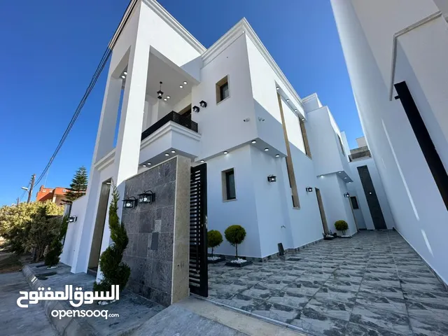365m2 More than 6 bedrooms Villa for Sale in Tripoli Ain Zara