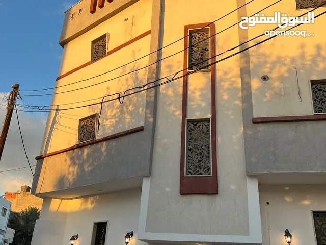 194 m2 More than 6 bedrooms Townhouse for Sale in Tripoli Al-Hani