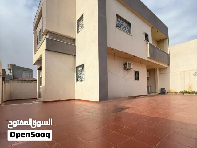 فيلا للبيع دورين كاش أو حوالة