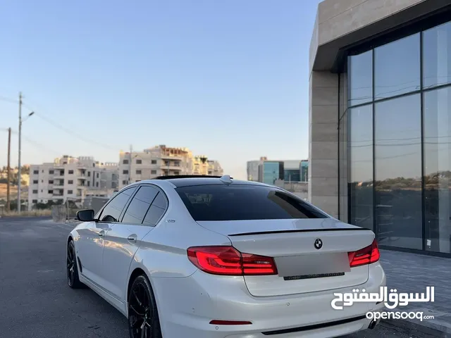 Bmw 530e 2017 بحالة الوكاله