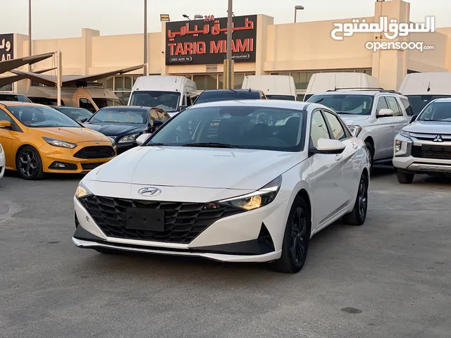 Hyundai Elantra 2021 White