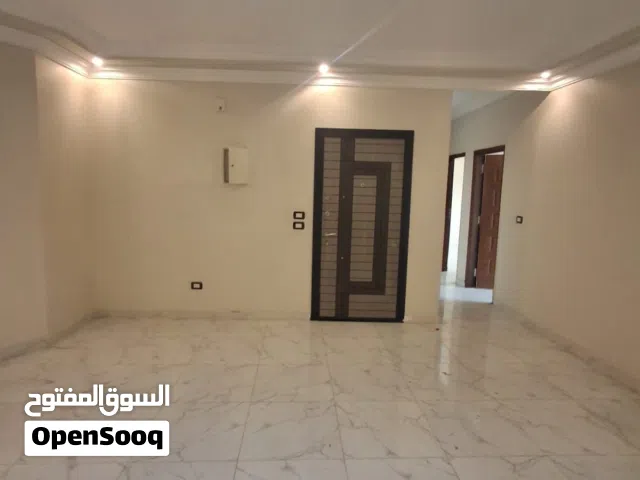 شقة للإيجار فى التجمع الخامس..فى جاردينيا هايتس2..خلف فاليو مول والخدمات والمدرسه اليابانيه وIPS