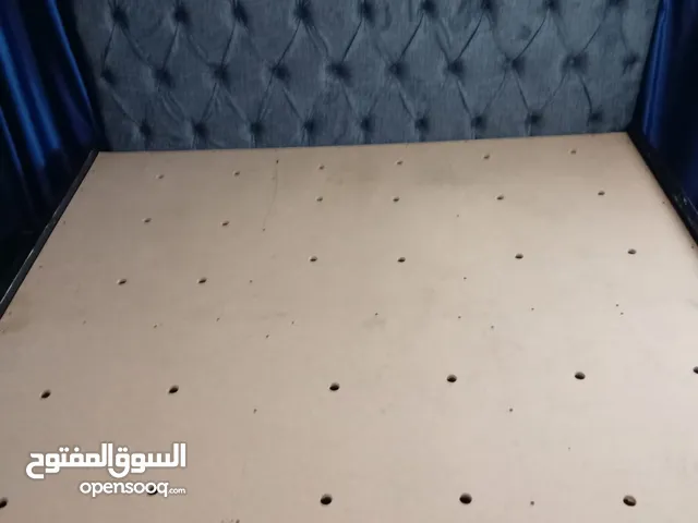 تخت مجوز مع فرشه