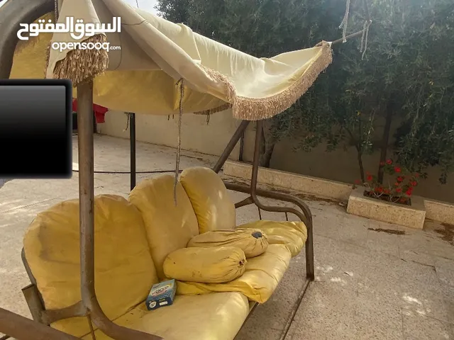 مرجيحة خارجية استعمال خفيف جدا ومجددة