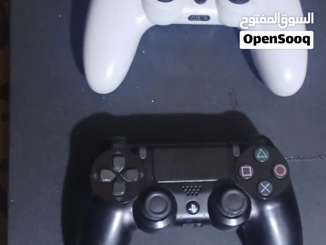 سلام عليكم  بلي 4 للبيع معا يدات 2 وحدة اصلية و واحدة عادية ويجي ويا قرص جي تي اي 5 معا خلل بسيط ب ق