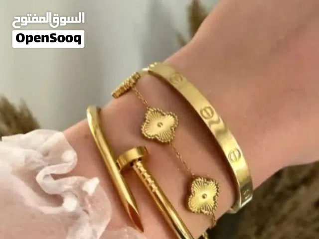 اكسسوارات وسوارات نساييه مميزه وذات طلاء ثابت وحصري ومميز