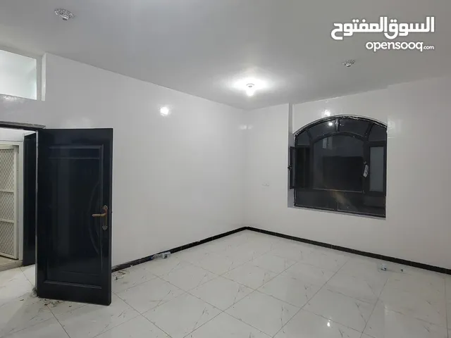 120 m2 3 Bedrooms Apartments for Sale in Sana'a Haddah