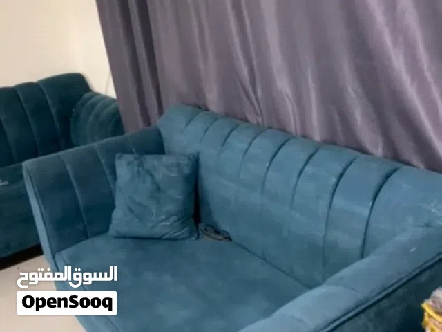 طقم كنب بحاله جيده جدا مستخدم 7 اشهر