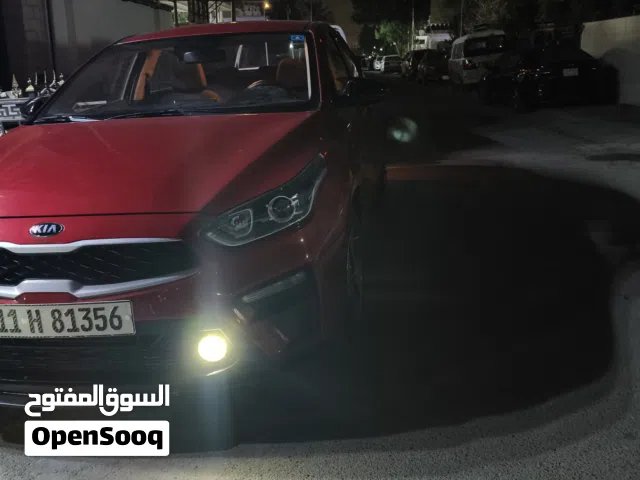 2021 كيا سيراتو Standard
