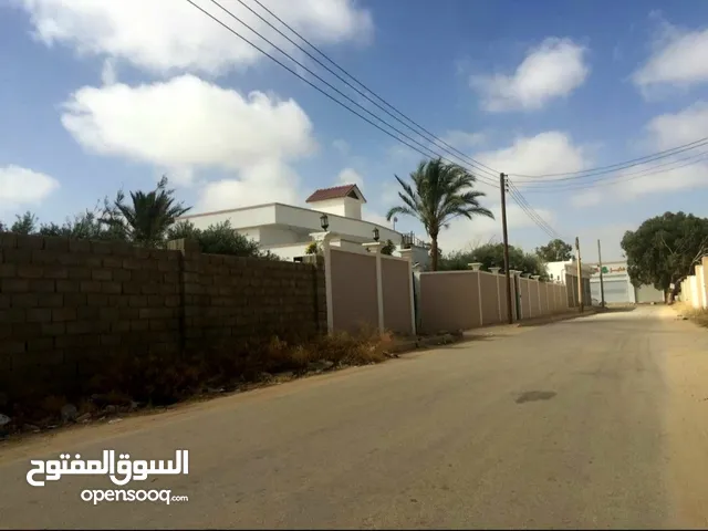 10000 m2 3 Bedrooms Townhouse for Sale in Benghazi Qawarsheh