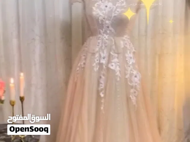 فستان للحفلات راقي