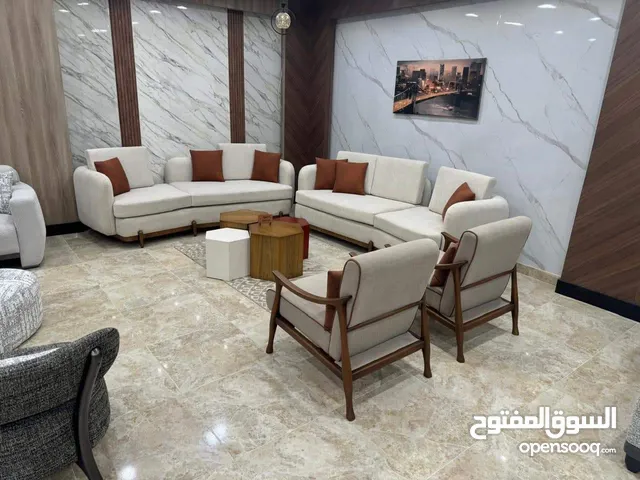 لفترة محدودة تنجيد و تجديد جميع انوع الكنب تفصيل جميع موديلات بأعلى جودة اطقم 7 مقاعد و اطقم كورنر
