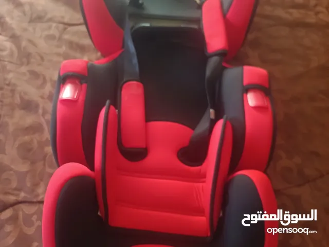 كرسي اطفال سياره مستعمل اسبوع بحالة الوكاله