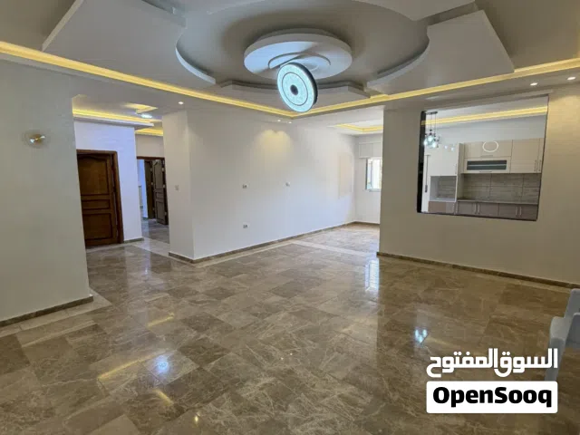 شقة للأجار خلف صيدلية سيف