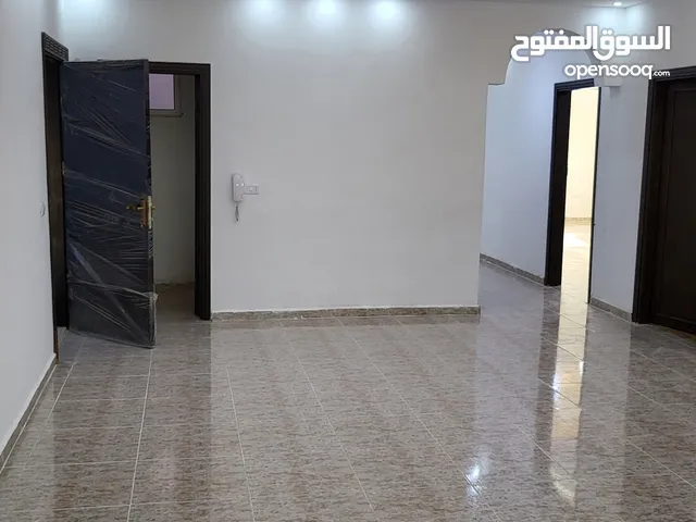 212 m2 3 Bedrooms Apartments for Sale in Salt Ein Al-Basha