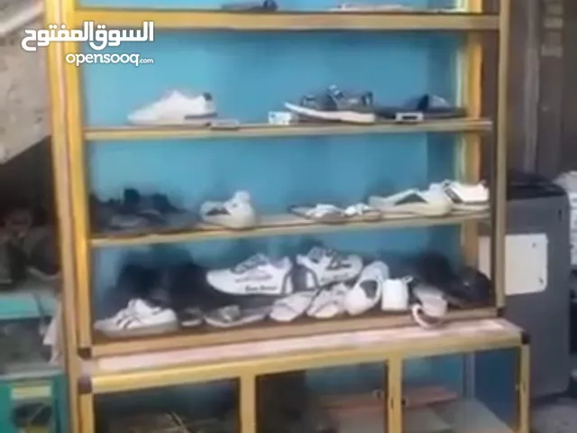 رفوف نظيف مالات صيدليه