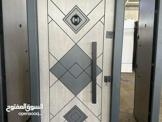 شركة مختصة في صناعة و بيع الأبواب الداخلية والخارجية