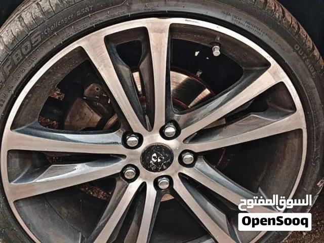 جنط 19 مع كوشوك 5 براغي راكب ع كامري للبيع جيسوس كوري الاصلي