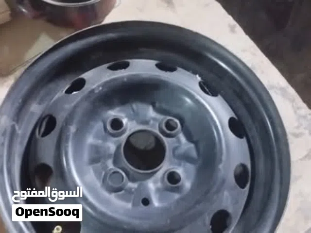 جنوط حديد 4 قريب قياس13 عدد  2 كانو على تويوتا  يارس راكبين وبدلتهم بالمونيوم    الاثنين