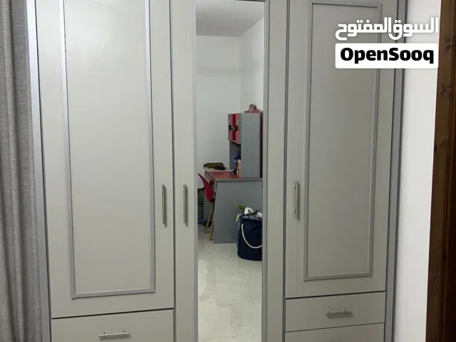 خزائن ملابس خشب لامنيت 18م طابق  جميع الوان والمقاسات كفاله 5سنوات سنوات على جميع اعمالنا