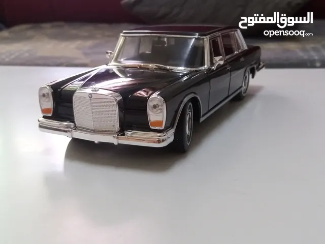 مجسمات سيارات مرسيدس حجم 1/24 جديد...........................................