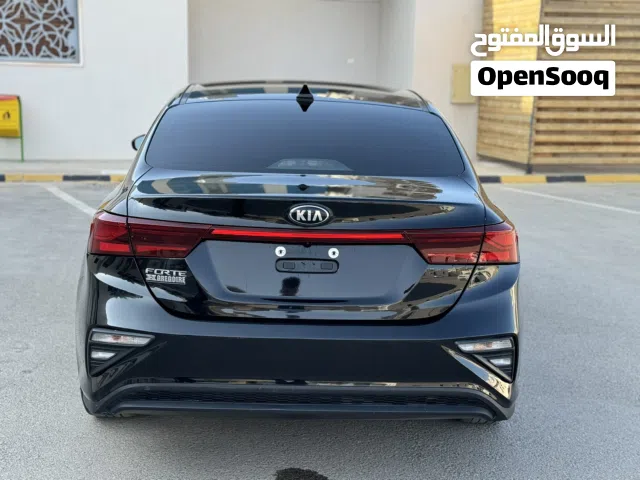 2020 كيا K3 Standard