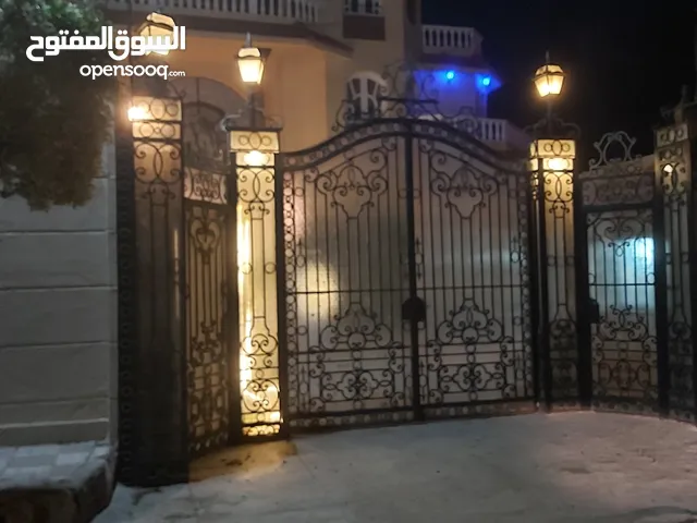 1600 m2 More than 6 bedrooms Villa for Rent in Alexandria Amreya