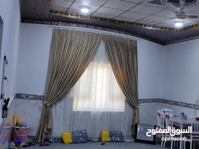 210 m2 3 Bedrooms Townhouse for Sale in Basra Abu Al-Khaseeb