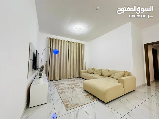 F3/ غرفتين وصالة مع باركن خاص للايجار الشهري في عجمان - مفروشة فرش نظيف - شامل الفواتير -النعيمية 1