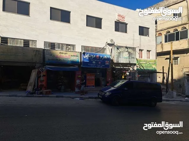 محل للإيجار بجانب مسجد السلط الكبير