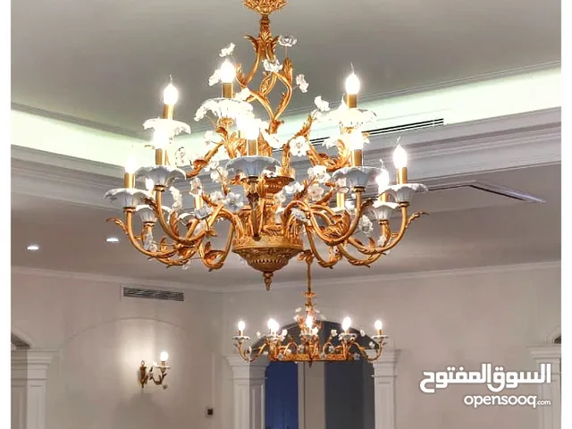 للبيع لوستر برونزي فاخر بتصميم أنيق