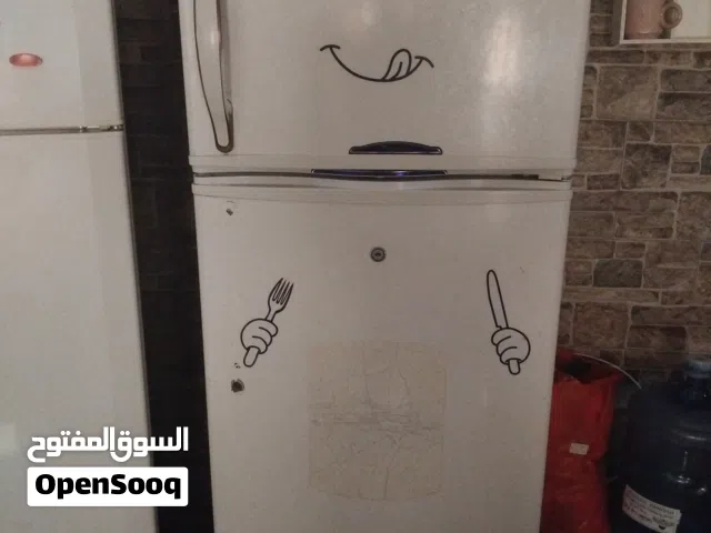ثلاجة نوعية نضيفة للبيع