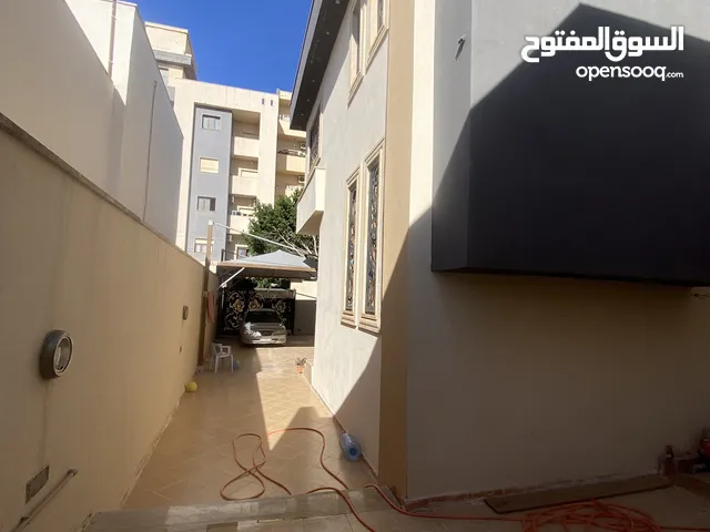 250 m2 3 Bedrooms Villa for Sale in Tripoli Ain Zara