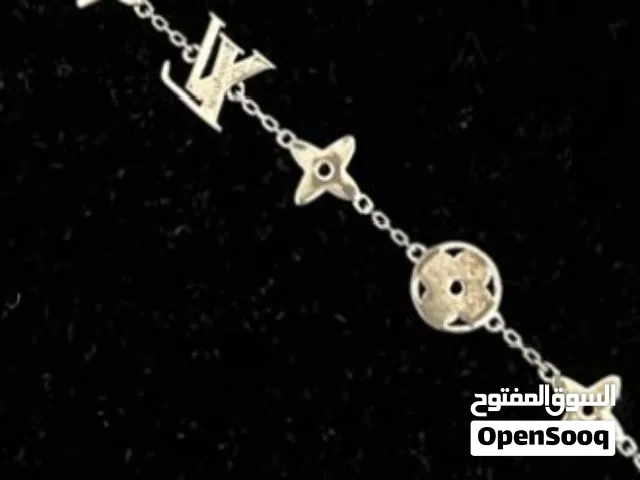 سواره لوي فيتون وخاتم تنس درجه اولى