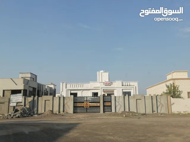 219 m2 5 Bedrooms Townhouse for Sale in Al Batinah Saham