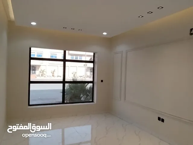 293 m2 4 Bedrooms Villa for Sale in Al Riyadh Dhahrat Laban