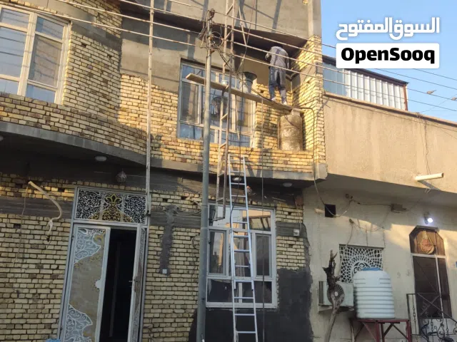 خلفة لباخ اسود وابيض.