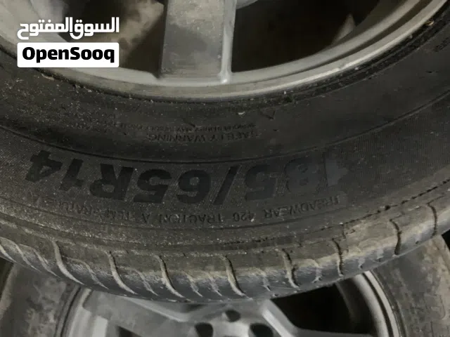 جنط مع كوشوك فوزن مقاس 14 بحالة ممتازة