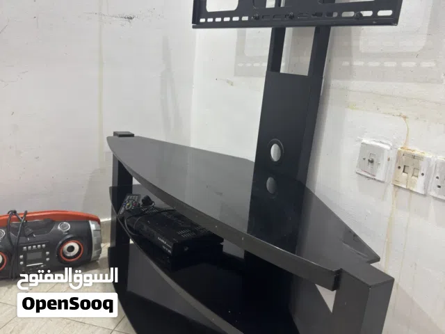 بيعه سرررريعه طوله وحامل تلفزيون 2x1 بحاله سليمه جدا وممتازه سعر الشراء كان 90 د البيع 20 د